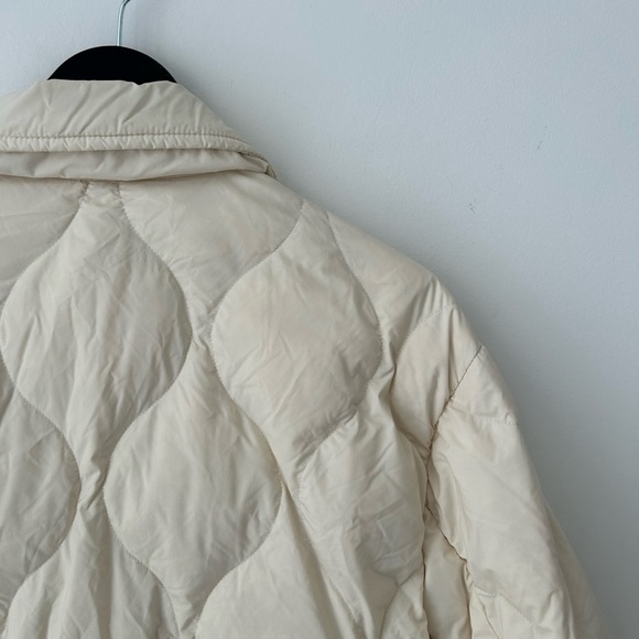 Aritzia Sunday Best Elliot down filled quilted puffer jacket - Picture 11 of 15